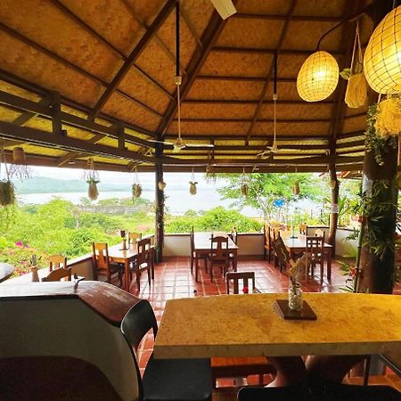 Casa Rosa Inn And Restaurant 泰泰 外观 照片