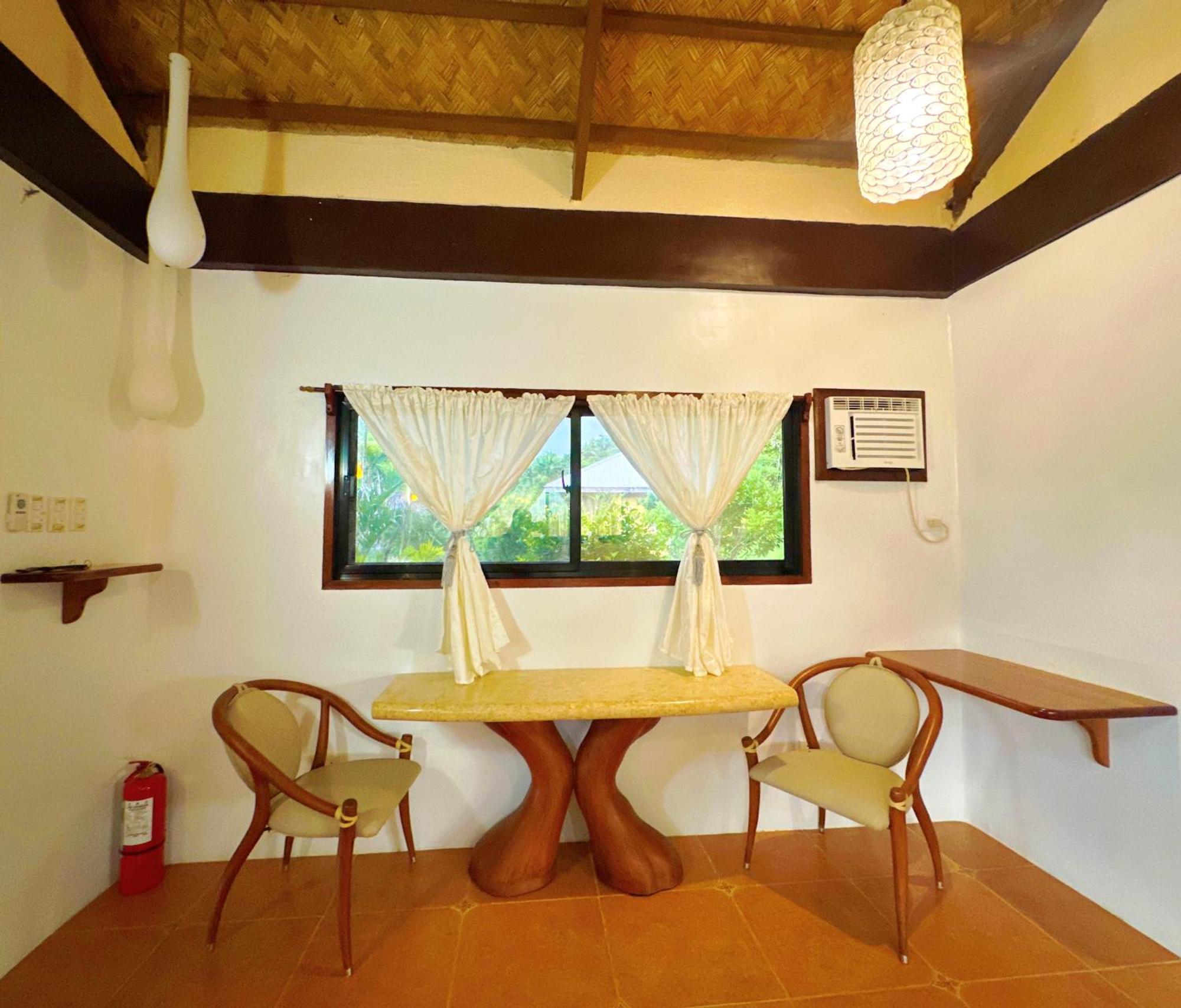 Casa Rosa Inn And Restaurant 泰泰 外观 照片
