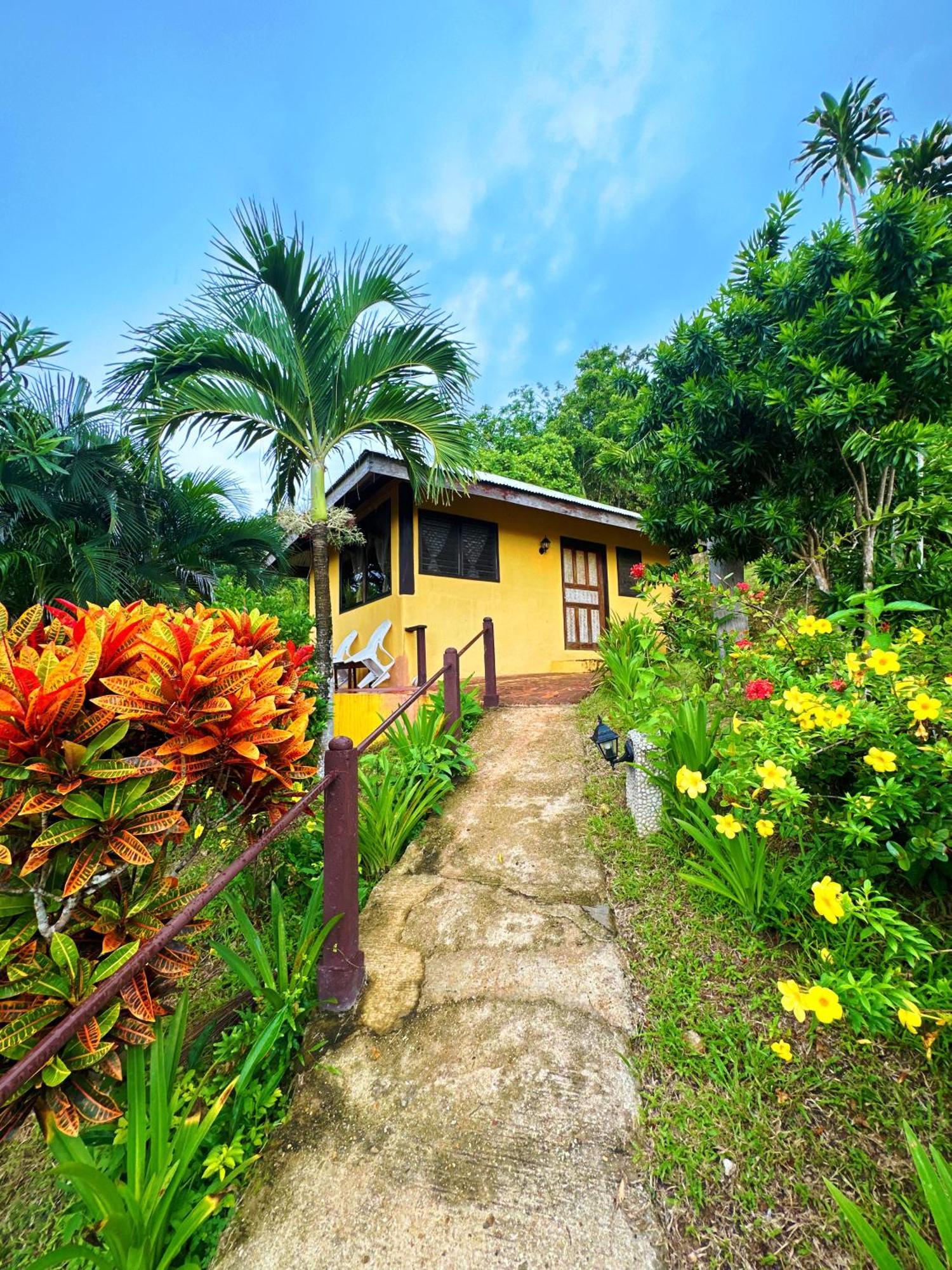Casa Rosa Inn And Restaurant 泰泰 外观 照片